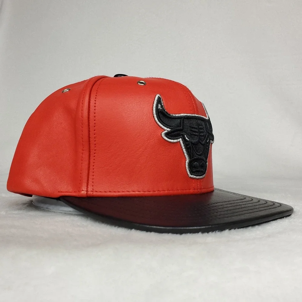 Chicago Bulls Mitchell & Ness NBA Snapback 3D Logo‎ Red Black Leather New